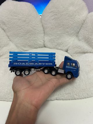 Camión de juguete Roadmaster azul