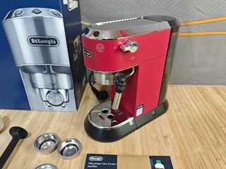 Cafetera DeLonghi Dedica Acero Inox