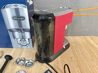 Cafetera DeLonghi Dedica Acero Inox