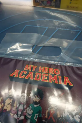 Álbum My Hero Academia + 4 Sobres Cromos