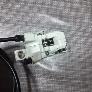 Freno Shimano M445 delantero