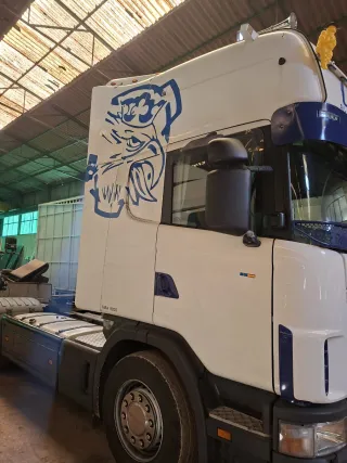 Cabeza tractora Scania