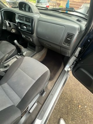 Mitsubishi L 200 2004