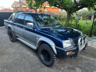 Mitsubishi L 200 2004