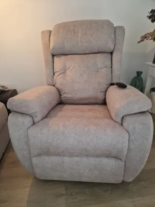 Poltrona Relax Elettrica (GIRATORIO/BALANCÍN) + Fattura