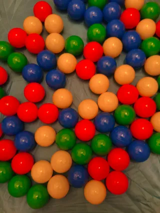 Parque de juegos con bolas Juguettos