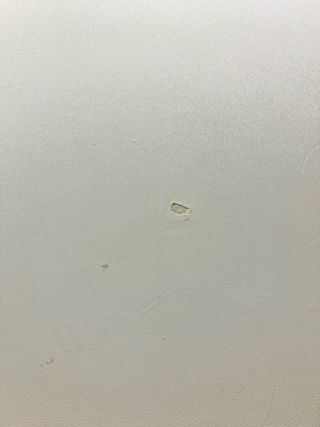 Conjunto Mesa alta cocina  y tres taburetes gris