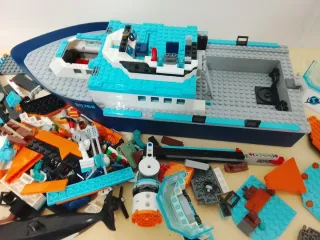 Lego Barco Azul y Naranja