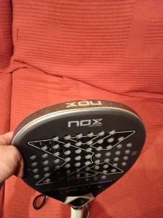Pala de pádel NOX Quantum 12K