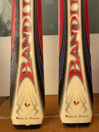 Esquís Rossignol Bandit + fijaciones Marker