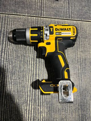 Taladro atornillador de impacto inalámbrico Dewalt