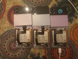 Samsung Galaxy Z Flip 4