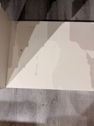 Cajonera Blanca con 5 Cajones Negros