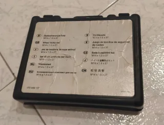 Tornillos antirrobo originales Audi, VW, Seat