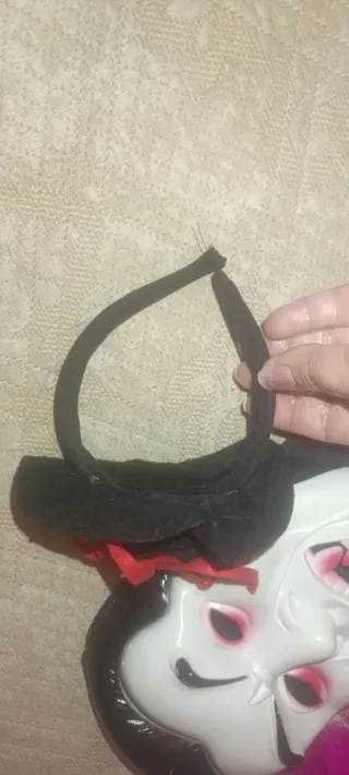 Sombrero araña negro y rojo