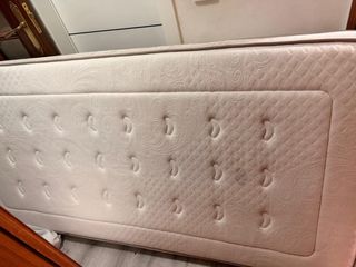 Cama Abatible Azul y Amarilla con colchon nuevo