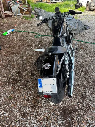 Harley Davidson 883 Sportster Negra Muy muy cuidad