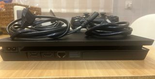 PS4 500GB + Mando + Cables