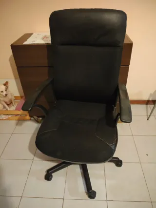 Cadeira de escritório preta