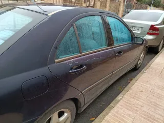 Mercedes-Benz Clase C 2003