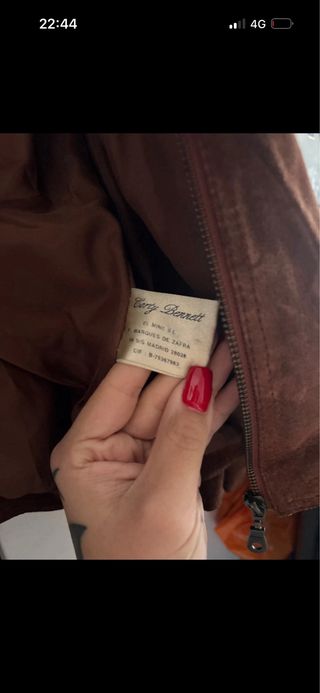 Chaqueta de piel marrón
