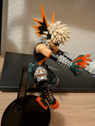 Figura Katsuki Bakugo - Amazing Heroes