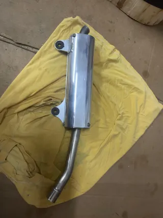 Honda CR 1994 Silencioso