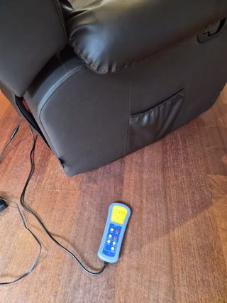 Sillón de  masaje y calor de polipiel