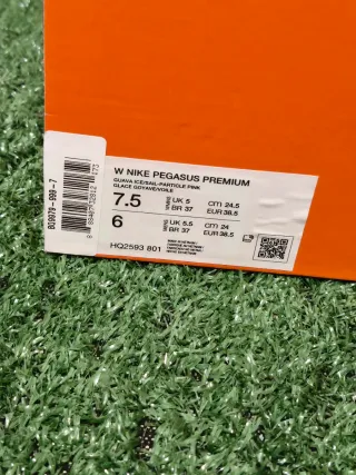 Nike Pegasus Premium 38.5 Beige/Rosa