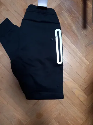 Nike Tech Fleece Pantalones Negro Reflectante