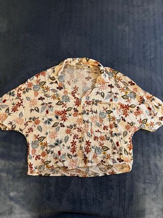 Camisa Pull&Bear floral M