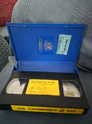 VHS Los Clandestinos de Asis
