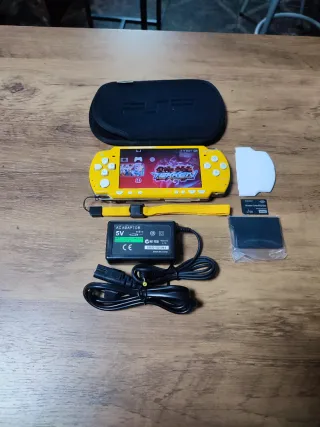 PSP Slim Amarillo 2004 The Simpsons