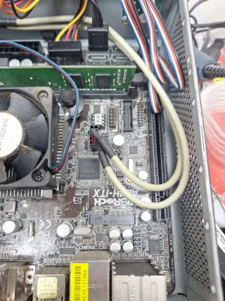 Mini Ordenador Negro