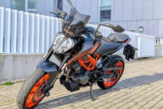 KTM Duke 125 2022 Negra/Naranja