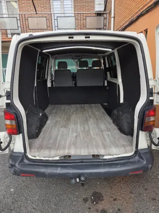 Volkswagen Transporter T5 2006