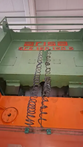 Prensa industrial verde