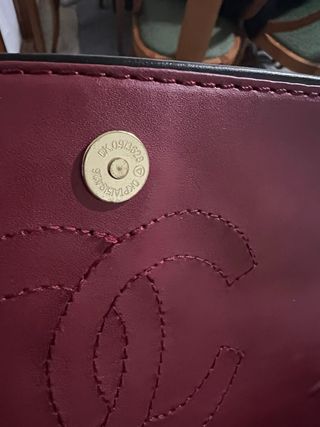 Bolso Chanel Clásico Negro y Dorado