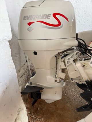 Zodiac Medline + 70 CV 4T + motor auxiliar + remol