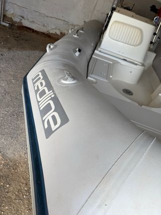 Zodiac Medline + 70 CV 4T + motor auxiliar + remol