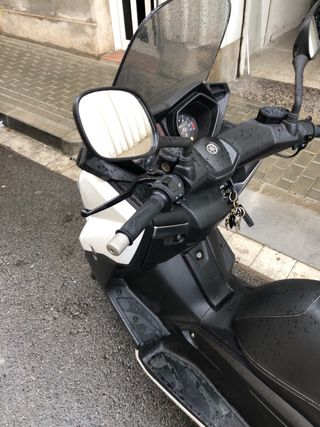 Yamaha XMAX 400 2017 Negro/Blanco