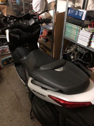 Yamaha XMAX 400 2017 Negro/Blanco