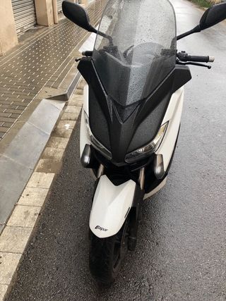 Yamaha XMAX 400 2017 Negro/Blanco