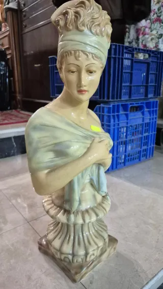 Busto de diosa griega