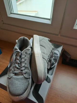 Tenis Fila Mujer Gris/Rosa Talla 38