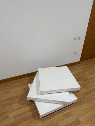 Mesa de centro blanca de madera