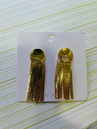 Pendientes dorados largos