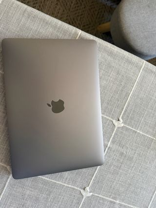 MacBook Air M1 8GB RAM Gris Espacial. Cero rascazo
