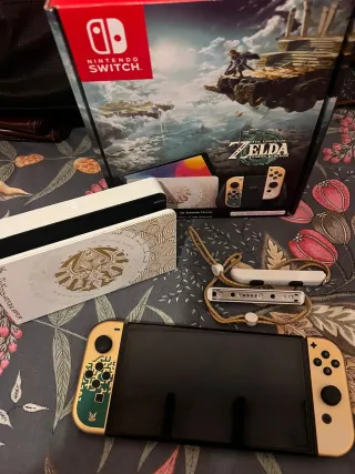 Nintendo Switch Edición Zelda Dorada y Blanca