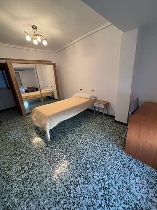 Alquilo piso en Alcoy, barrio de Santa Rosa